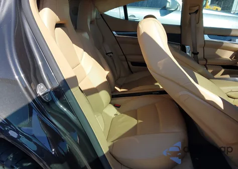 2014 Porsche Panamera E-Hybrid S из США, поврежденный, VIN WP0AD2A76EL044591